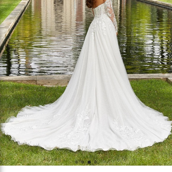 Beautiful Morilee wedding dress